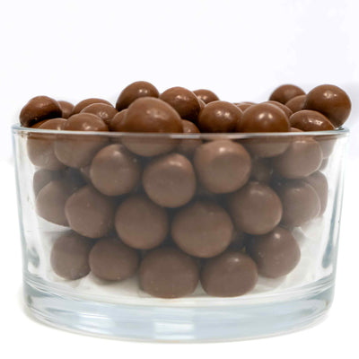 Organic Chocolate taste puffed cereals ball coated in milk chocolate